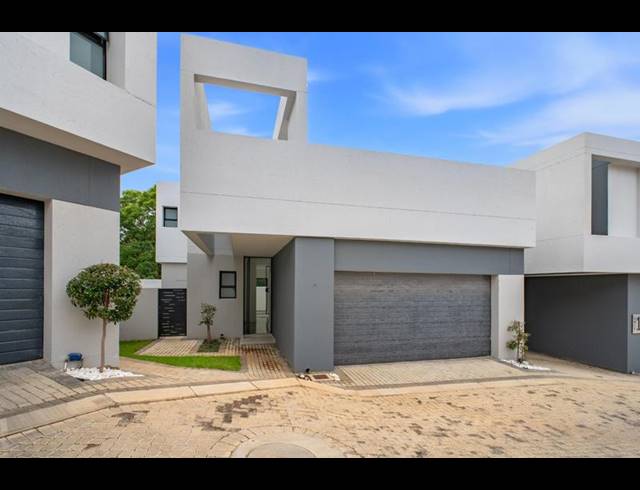 3 BEDROOM CLUSTER FOR SALE IN BRYANSTON